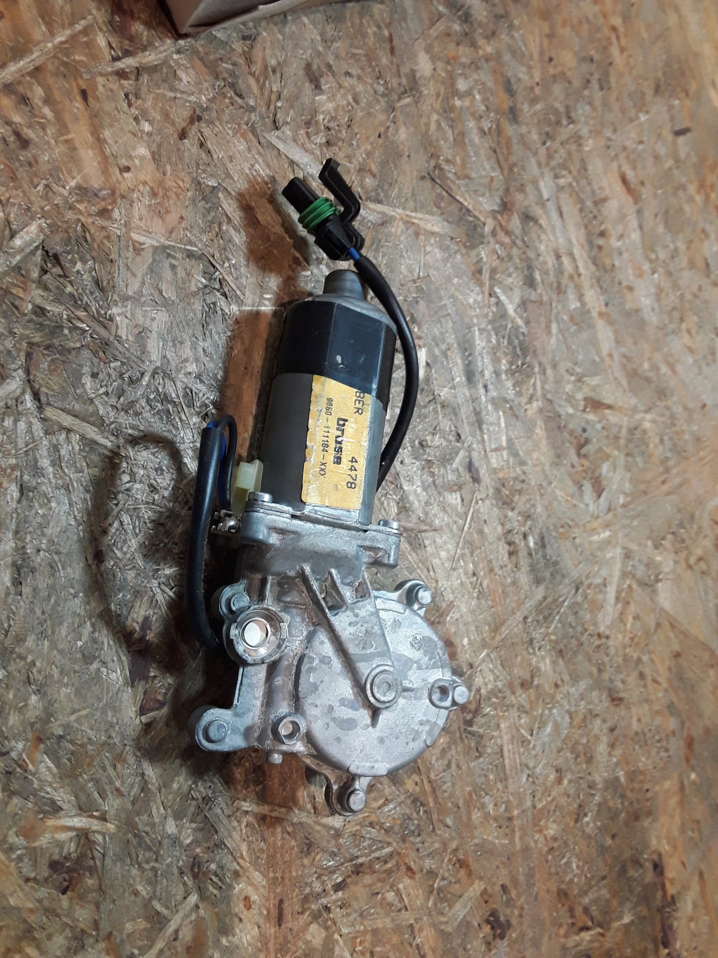 Astra F Cabrio Fensterhebermotor vorne links original GM Opel NEU