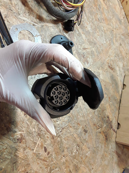 Vivaro bis Bj 03 E-Satz Anhängerzugvorrichtung 13-polig original GM Opel NEU