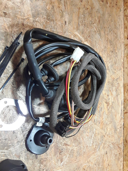 Vivaro bis Bj 03 E-Satz Anhängerzugvorrichtung 13-polig original GM Opel NEU