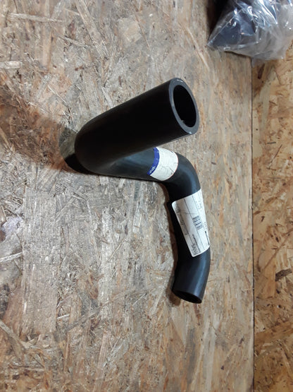 Ford Fiesta 94-96 1,3 Schlauch an Klimaanlage original GM Opel NEU