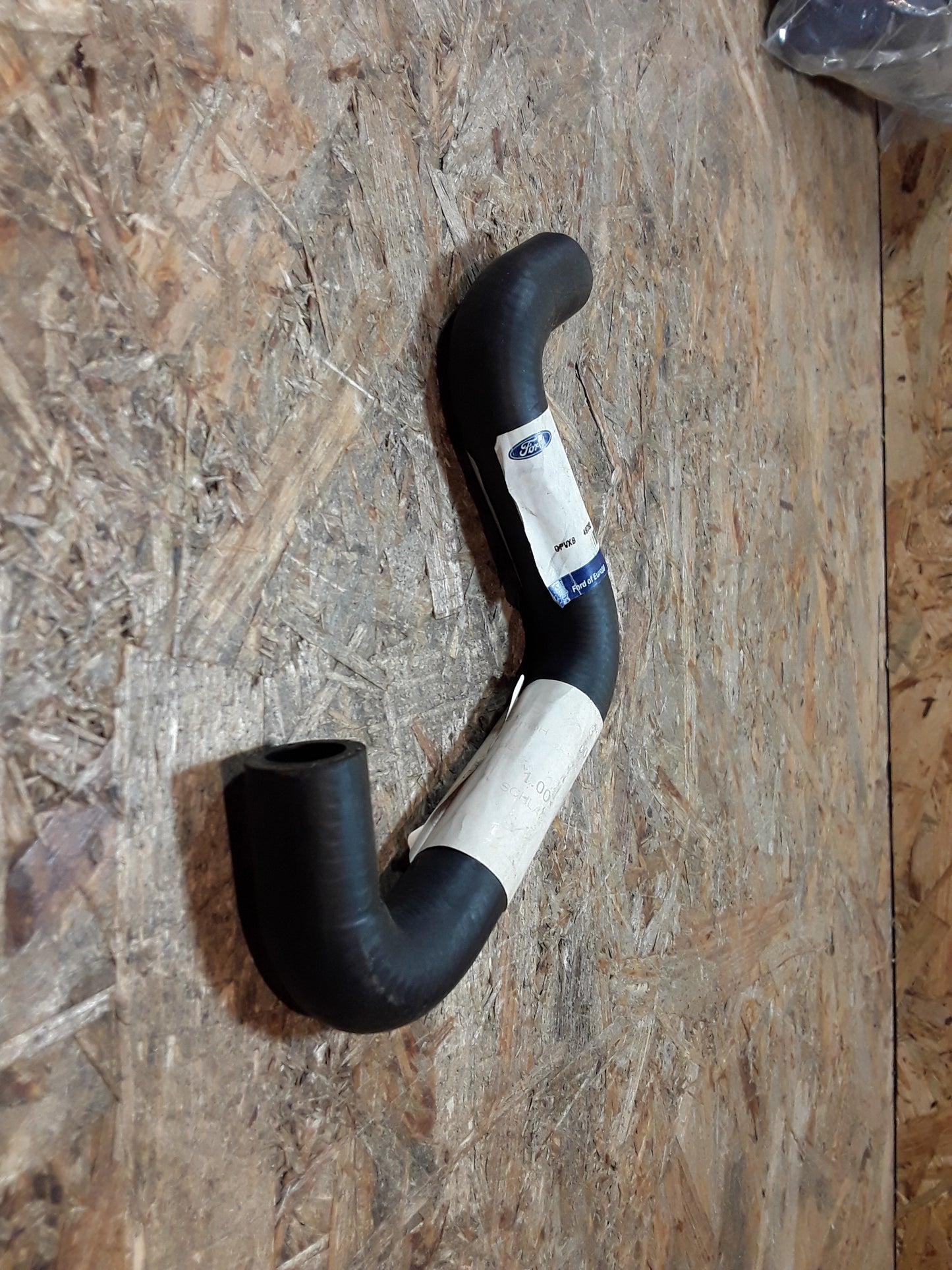 Ford Galaxy 00-06 (VY) Schlauch an Ölkühler original Ford NEU