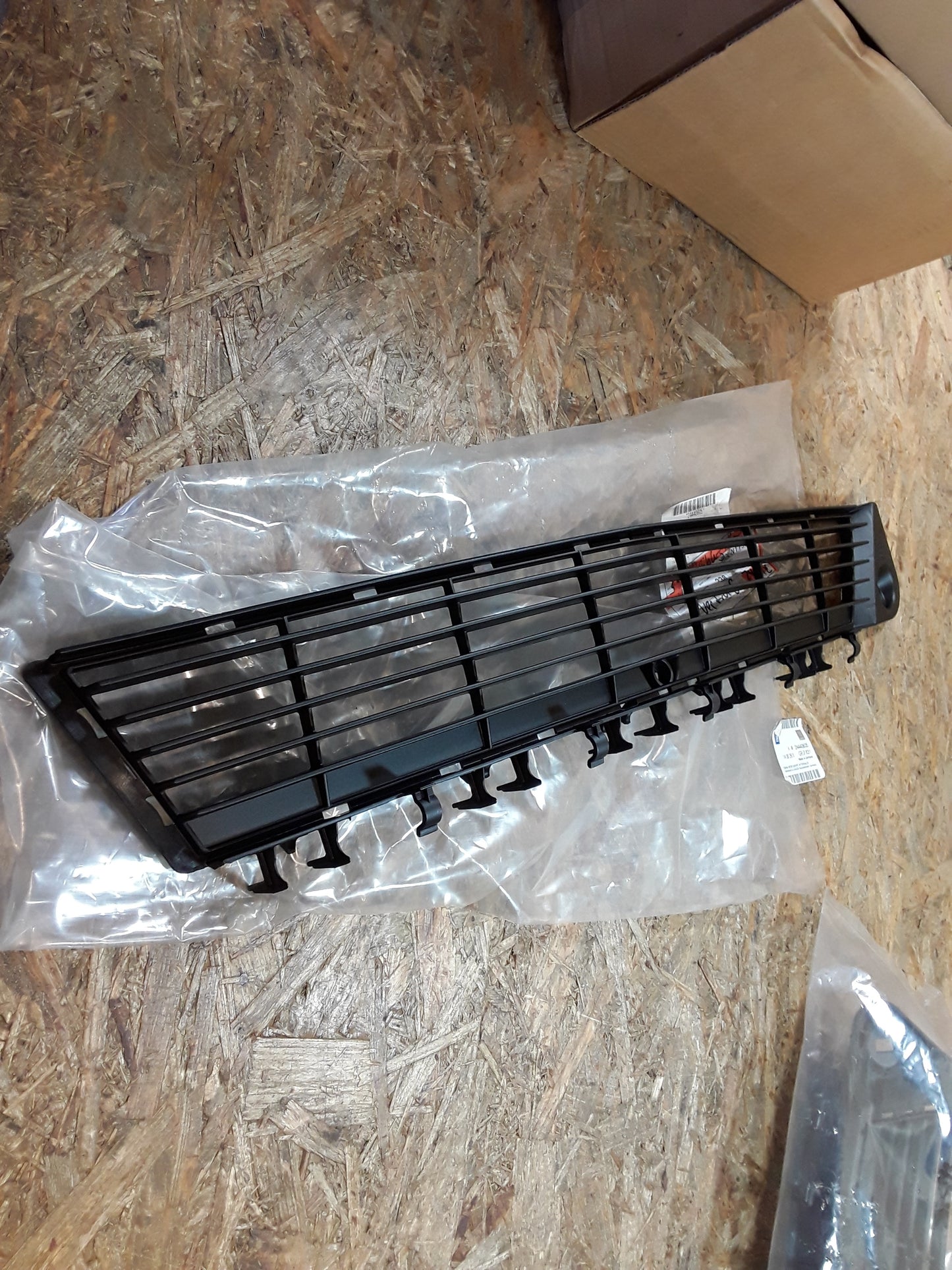 Vectra C Kühlergitter original GM Opel NEU