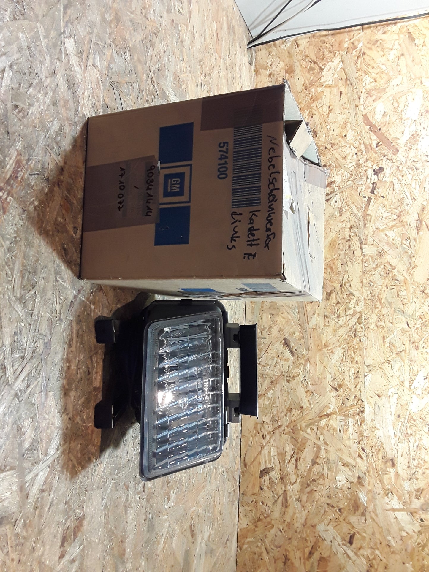 Kadett E Nebelscheinwerfer links original GM Opel NEU