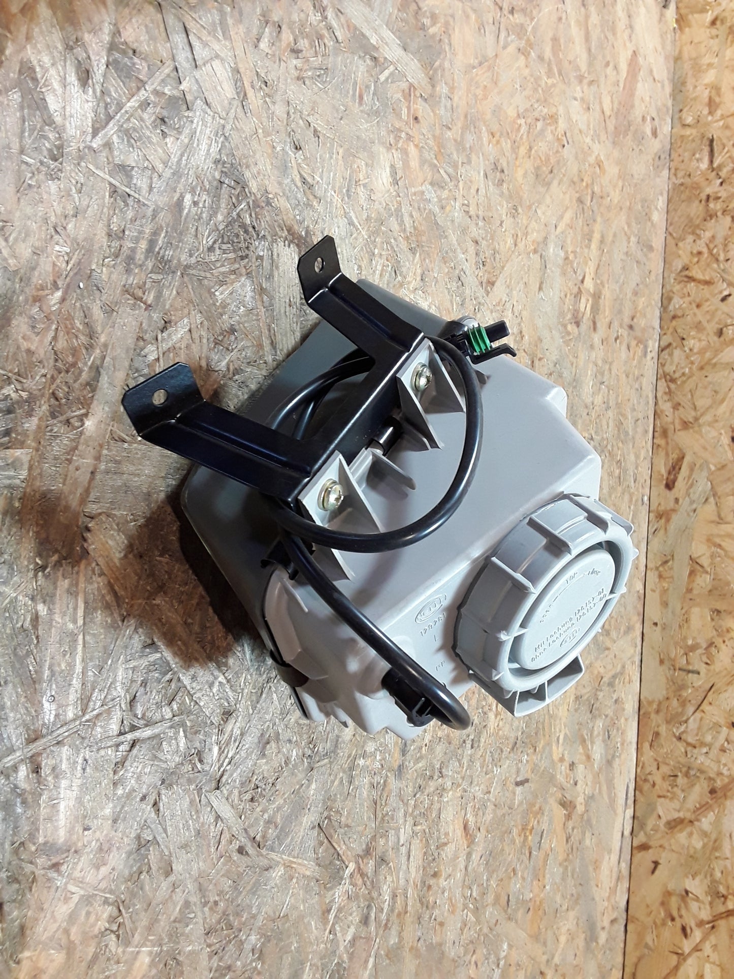 Kadett E Nebelscheinwerfer links original GM Opel NEU