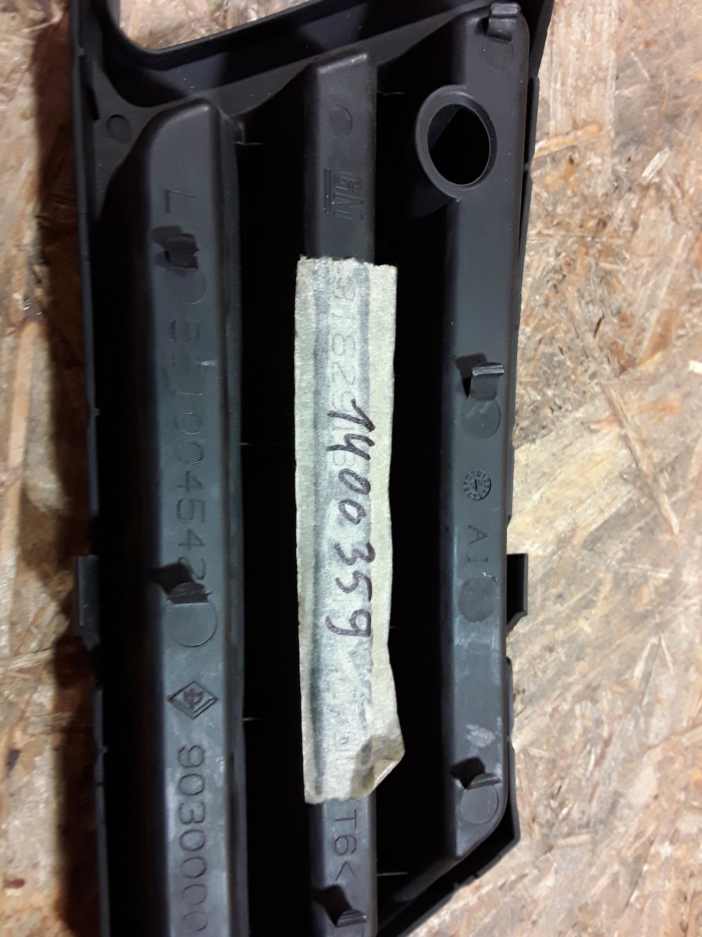 Vectra C Lüftungsgitter  vorne links Einstecke original GM Opel NEU