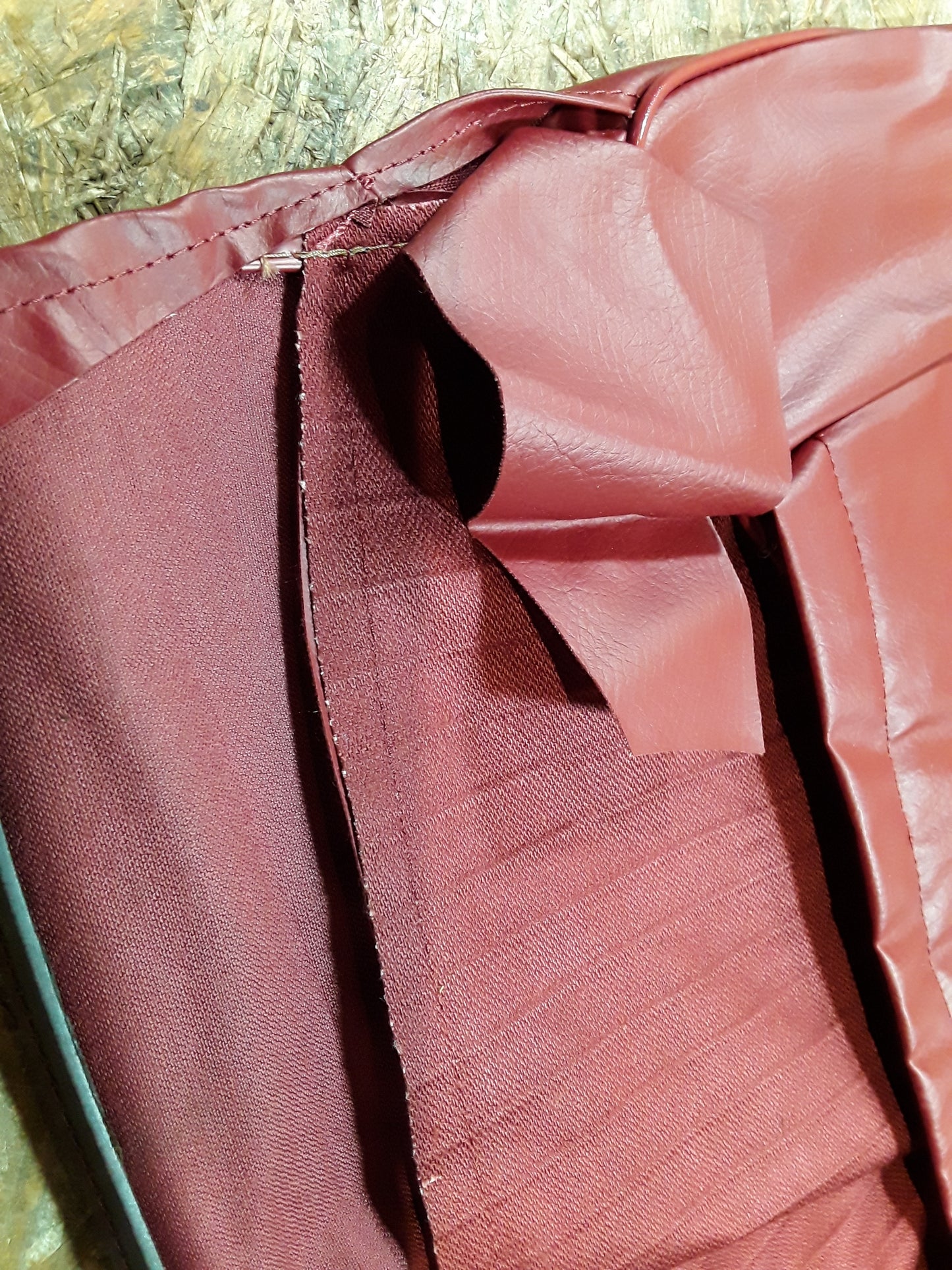 Opel Polsterbezug rot Kunstleder original Opel NEU