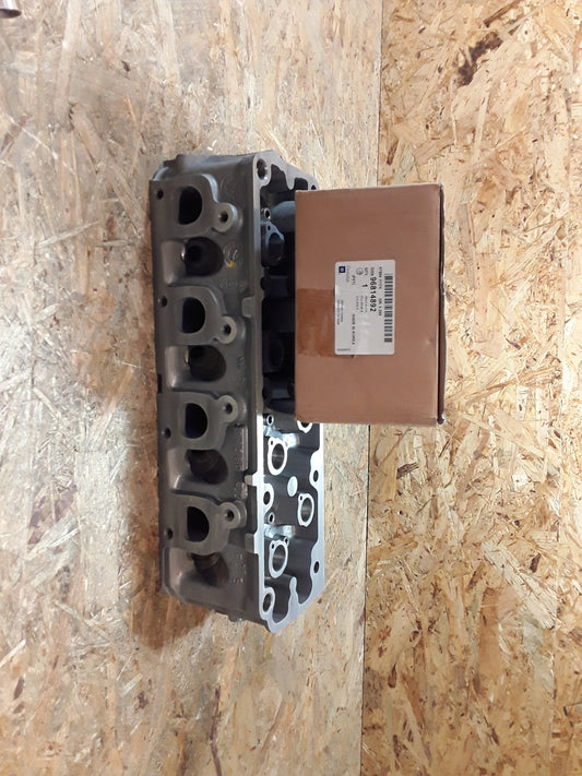 Chevrolet Aveo T200 / Kalos 1,4l  8V Zylinderkopf original GM Opel NEU