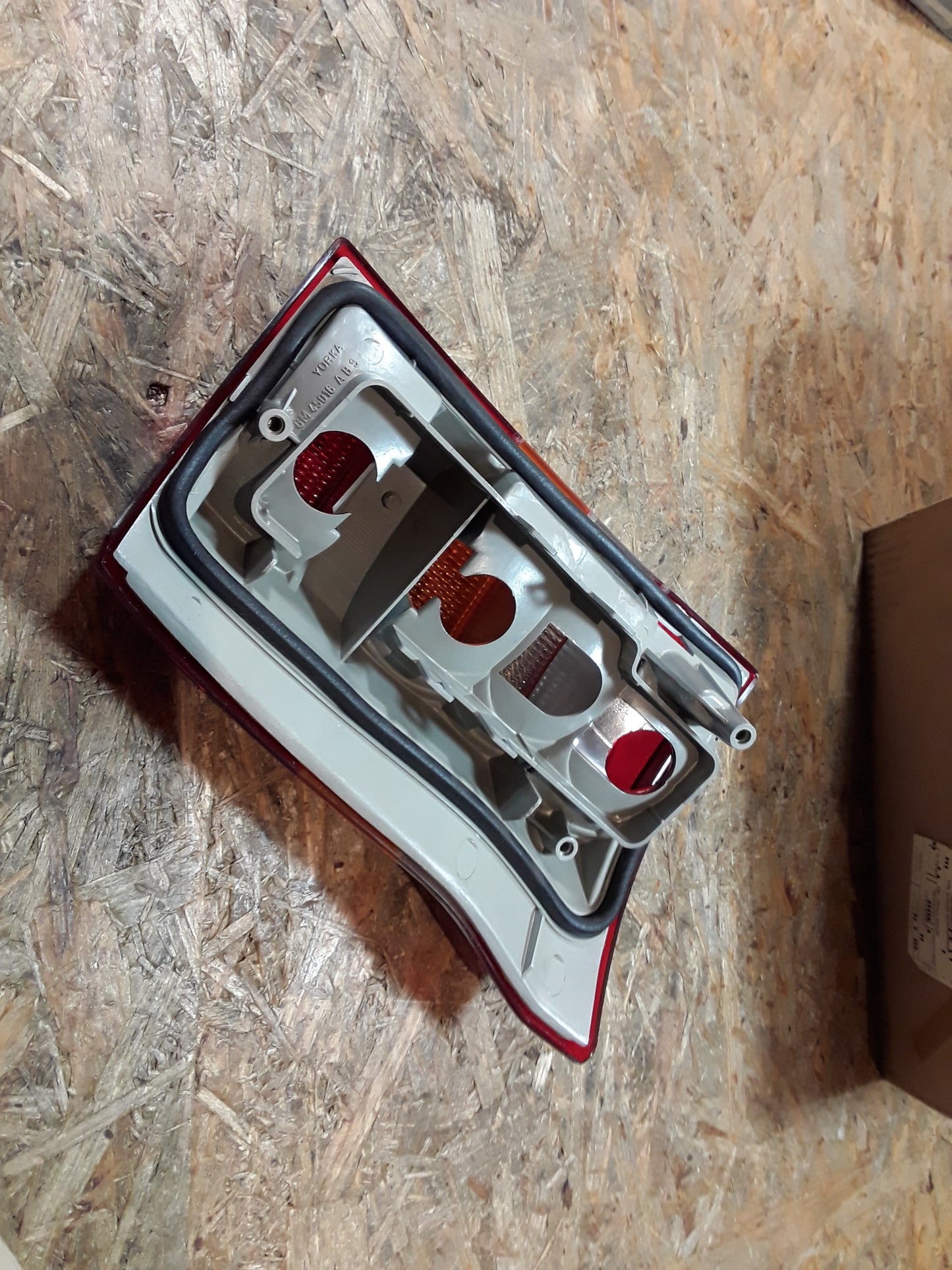 Astra F Caravan Heckleuchte rechts original GM Opel NEU