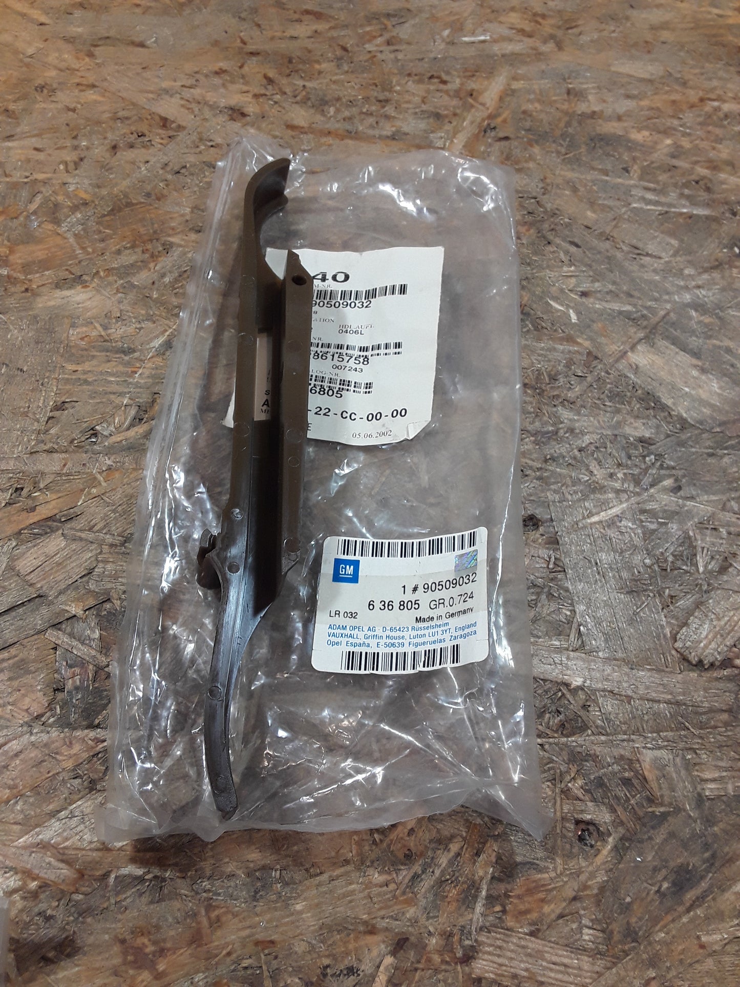 Omega B Führungsschiene Steuerkette unten original GM Opel NEU