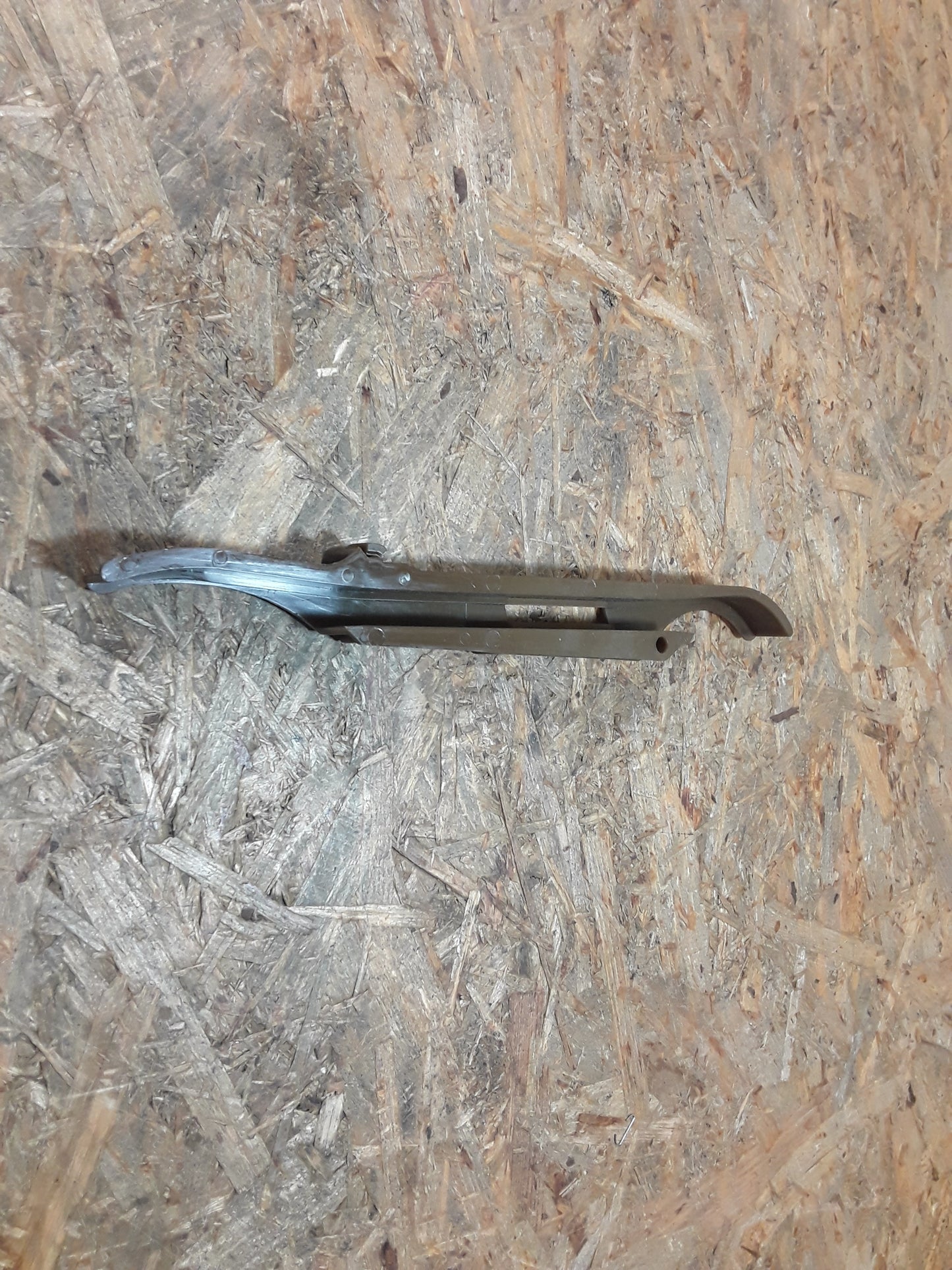 Omega B Führungsschiene Steuerkette unten original GM Opel NEU