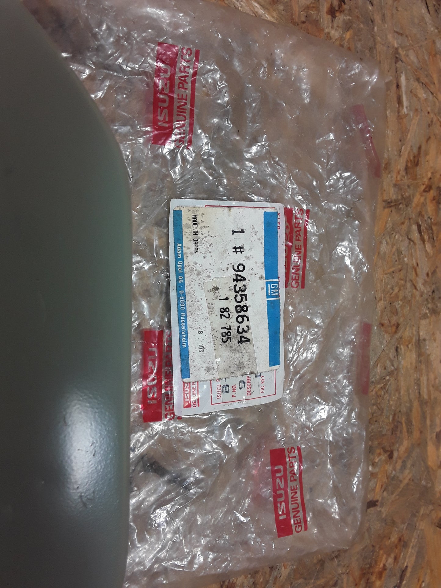 Monterey Benzinklappe original GM Opel NEU