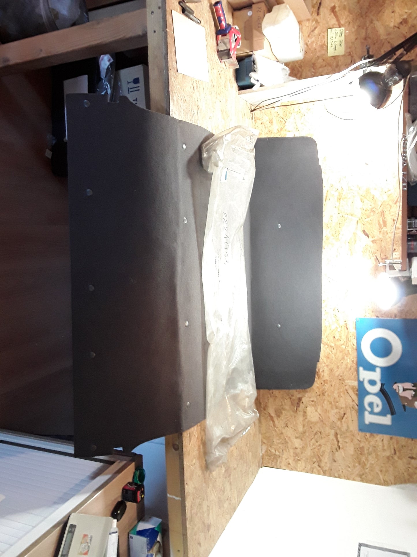 Kadett E Teppich Innenboden hinten original GM Opel NEU