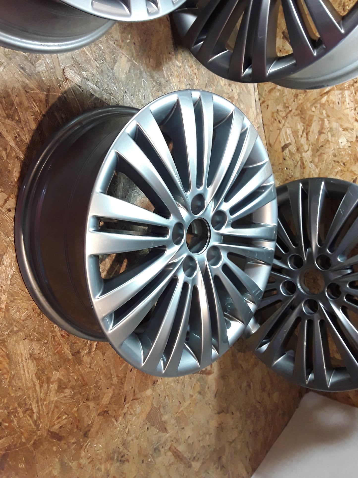 Meriva B Alufelgensatz 7x17 ET 35 titanglänzend original GM Opel NEU