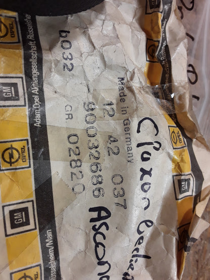 Ascona SR und Lenkrad Hupenknopf original GM Opel NEU