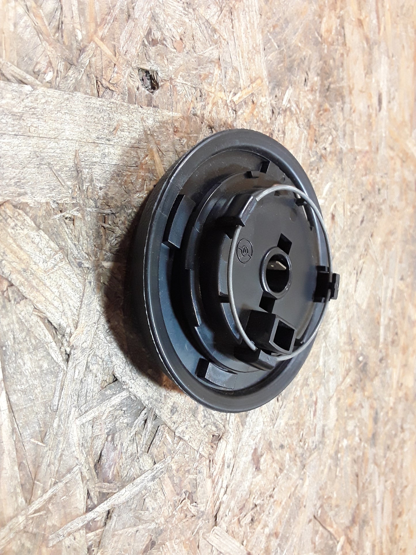 Ascona SR und Lenkrad Hupenknopf original GM Opel NEU