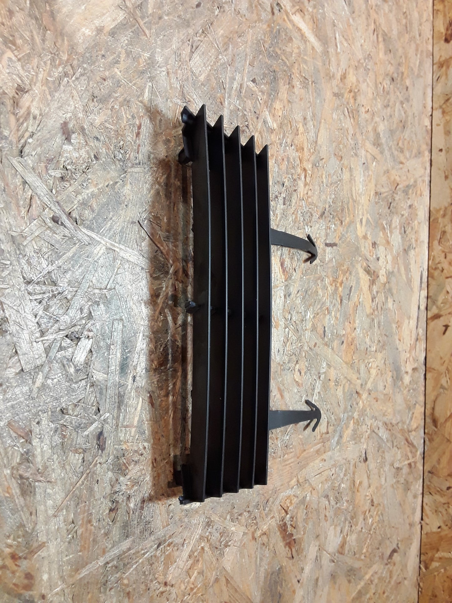Omega B Klappe Abdeckung Abschleppöse original GM Opel NEU