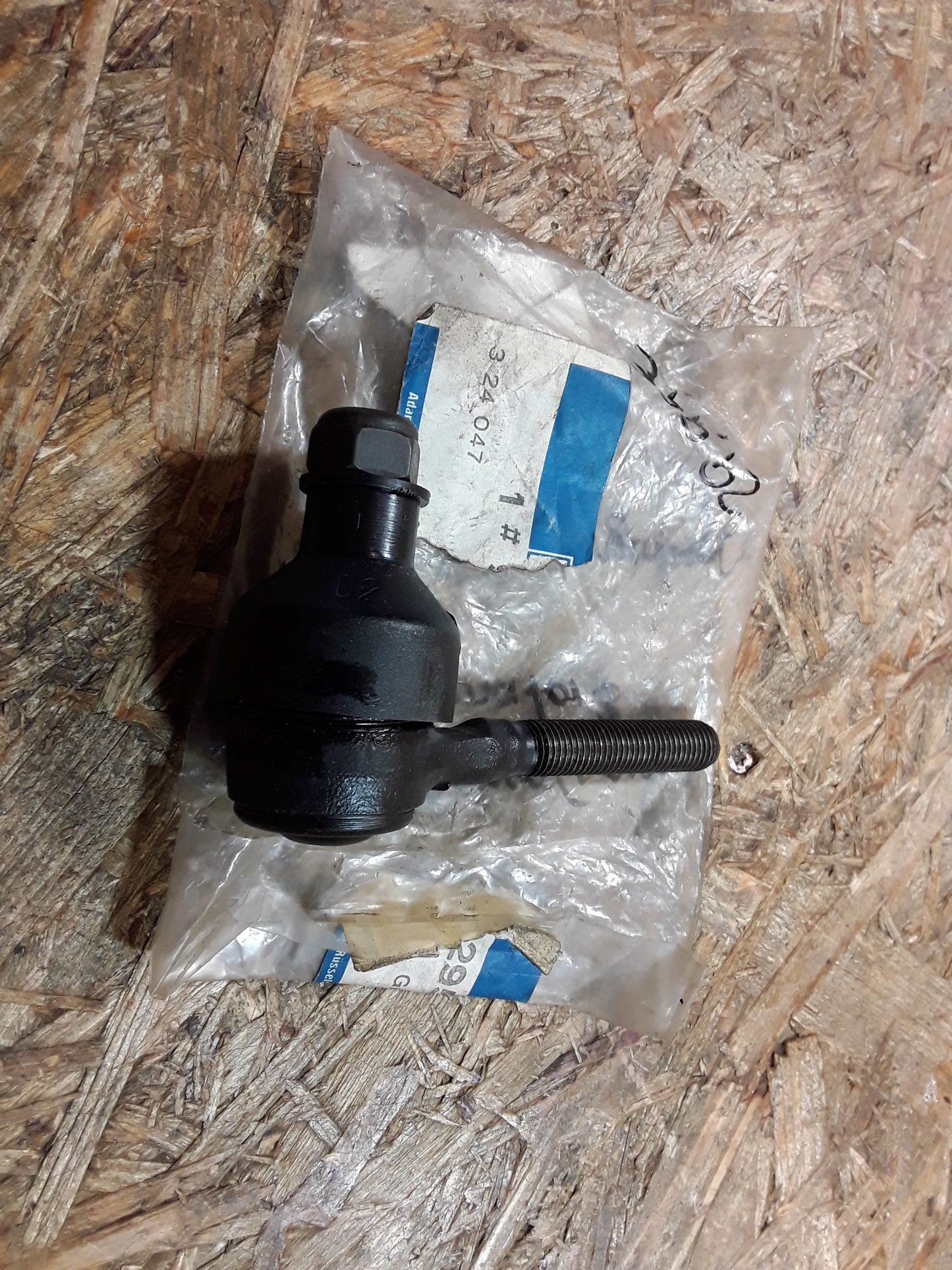 Omega Caravan Senator B Spurstangenkopf original GM Opel NEU