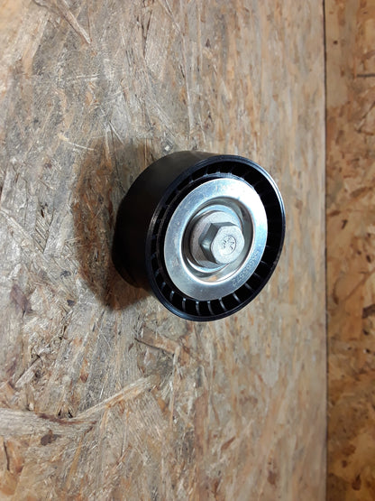 Astra J 1,7D Umlenkrolle Keilrippenriemen original GM Opel NEU