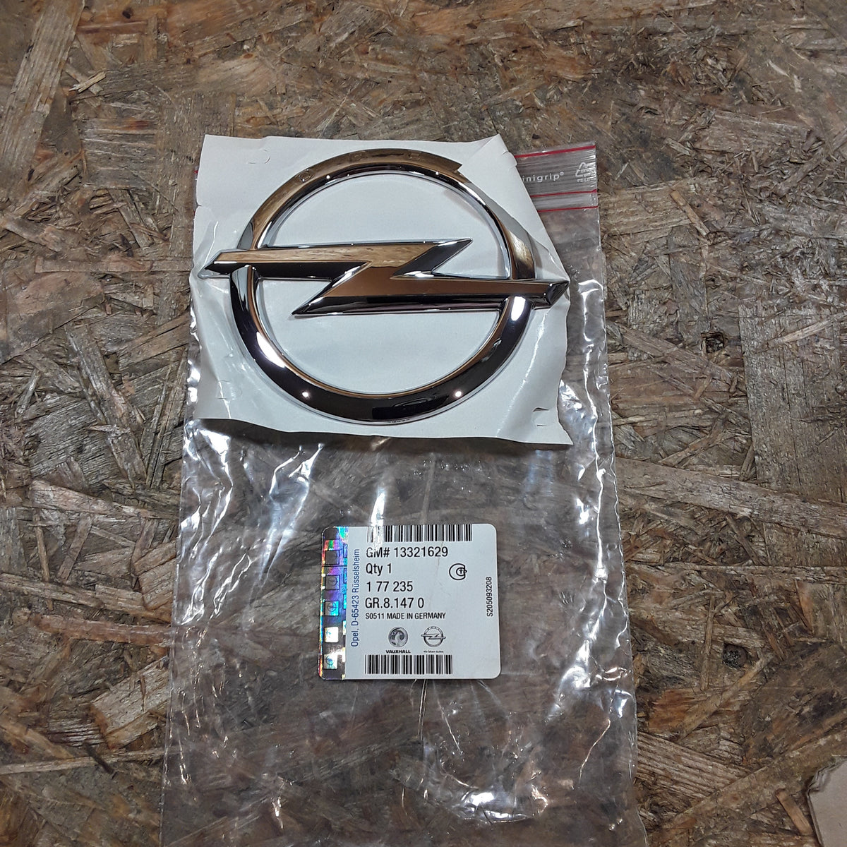 Astra J Emblem an Heckklappe original GM Opel NEU