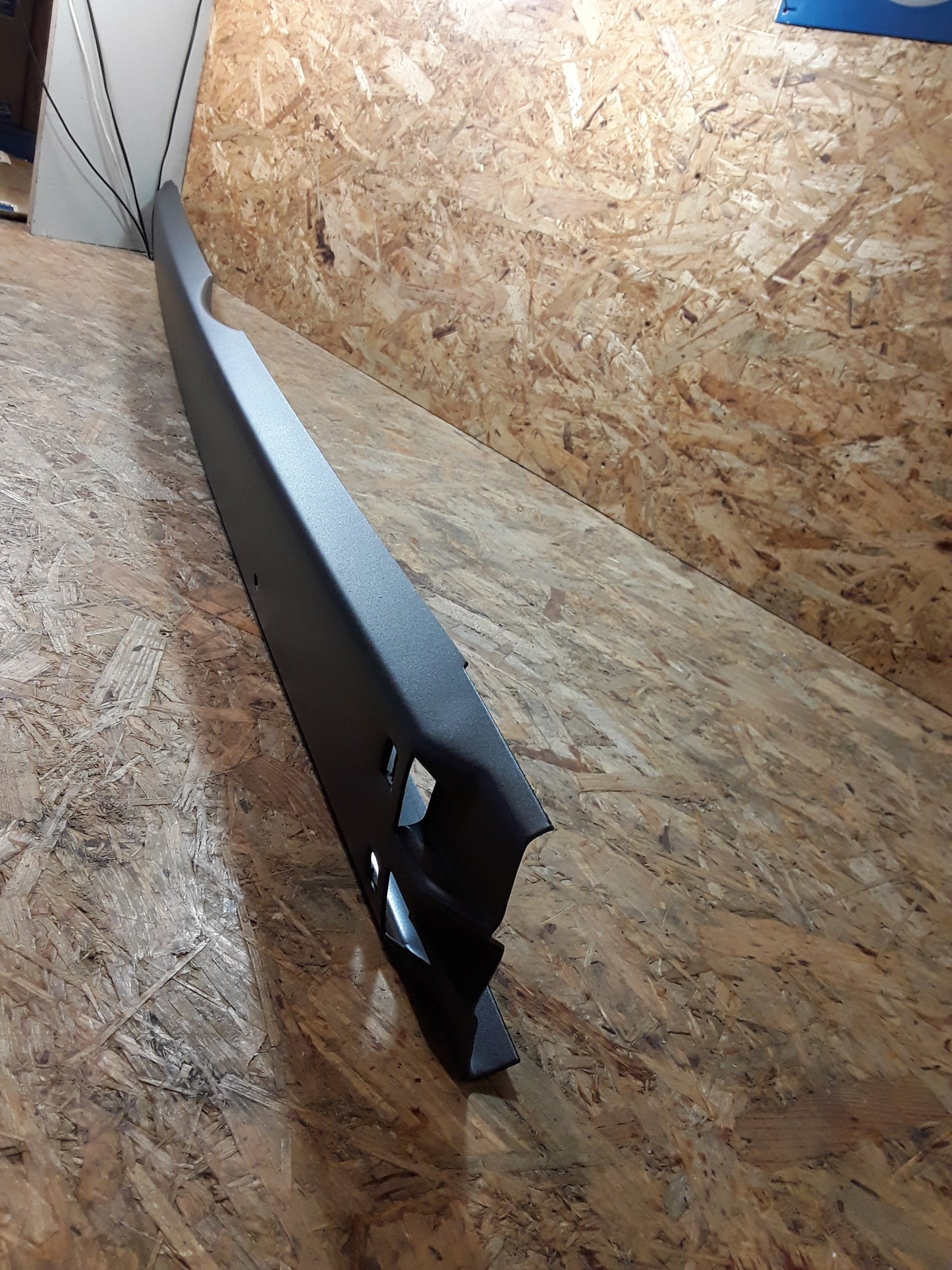 Ford Transit Bj 85-92 Stoßstange hinten original GM Opel NEU