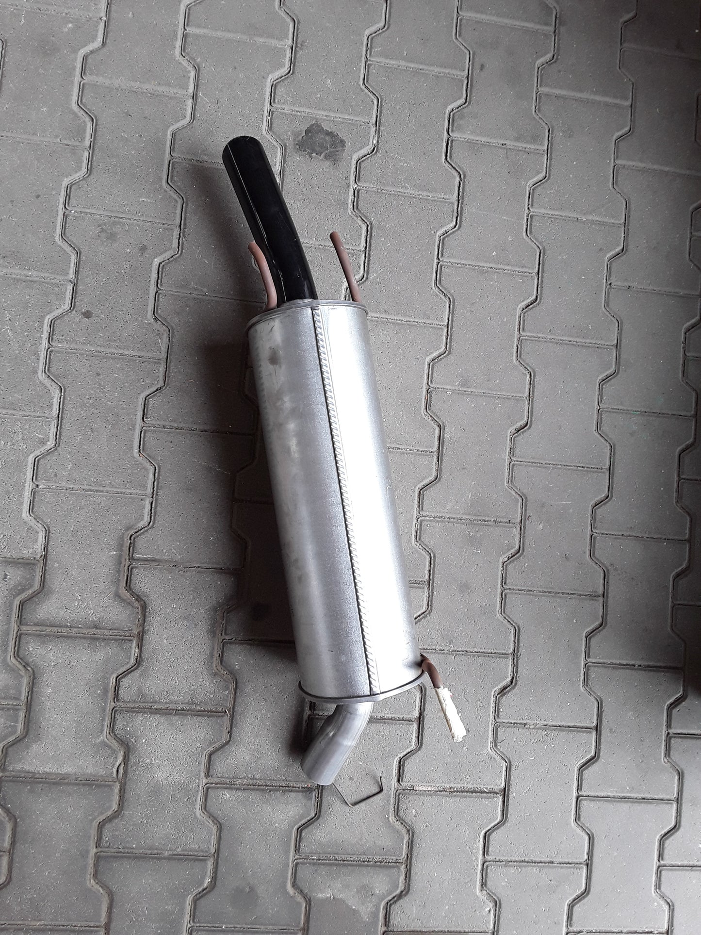 Omega B Bj 94-03 2,0l Endschalldämpfer original GM Opel NEU