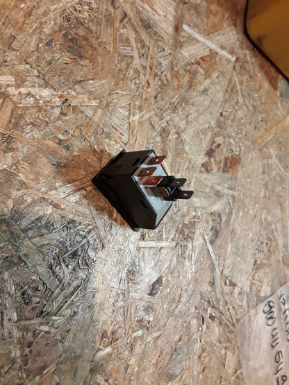 Rekord E Monza Schalter Heckwischer original GM Opel NEU