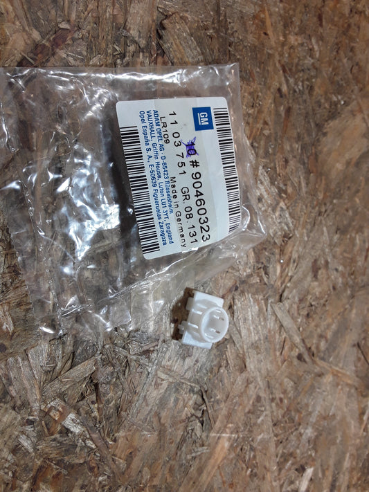 Omega B Klemme Clip an Schutzzierleiste original GM Opel NEU