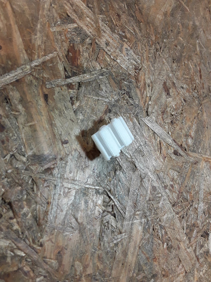 Omega B Klemme Clip an Schutzzierleiste original GM Opel NEU