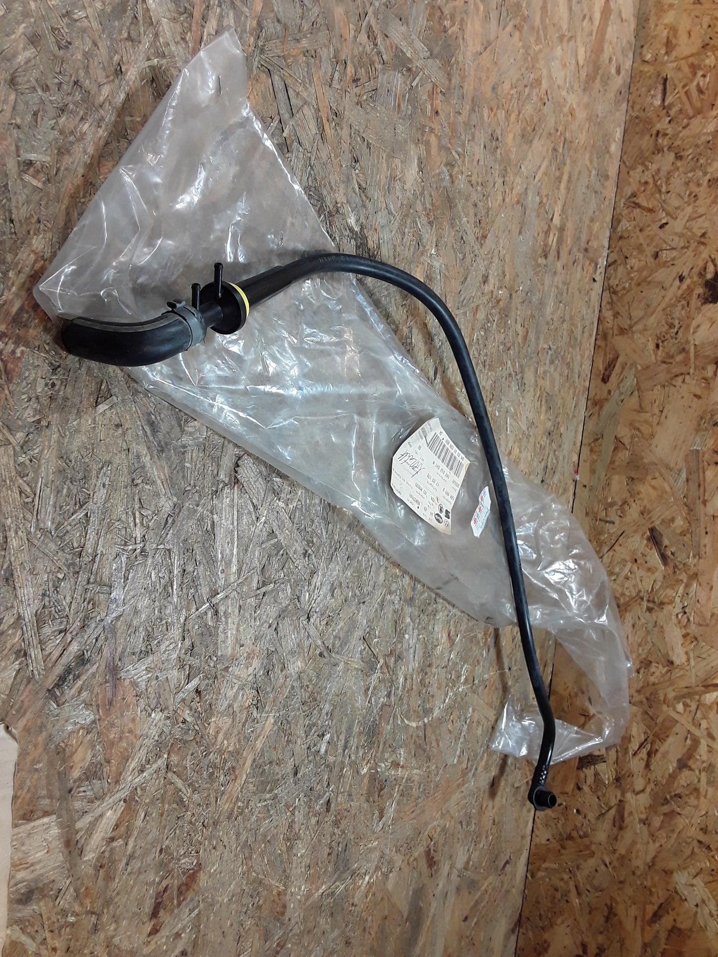 Golf 3 Unterdruckrohr mit Rückschlagventil für Bremskraftverstärker original VW NEU