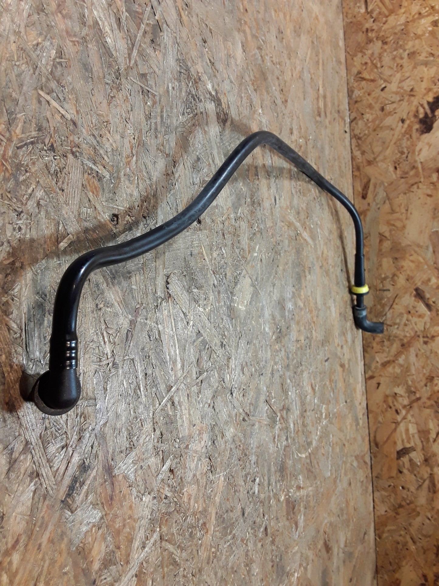 Golf 3 Unterdruckrohr mit Rückschlagventil für Bremskraftverstärker original VW NEU