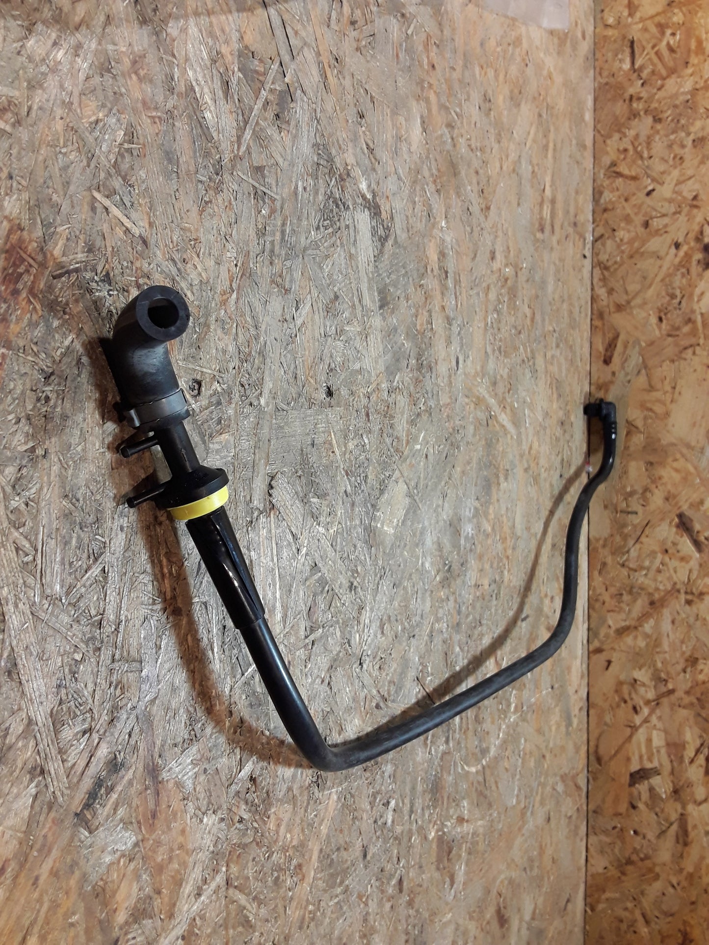 Golf 3 Unterdruckrohr mit Rückschlagventil für Bremskraftverstärker original VW NEU