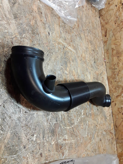 Frontera A 25DT  Schlauchbogen Luftreiniger an Turbolader original GM Opel NEU
