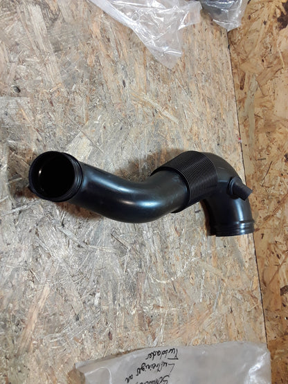 Frontera A 25DT  Schlauchbogen Luftreiniger an Turbolader original GM Opel NEU