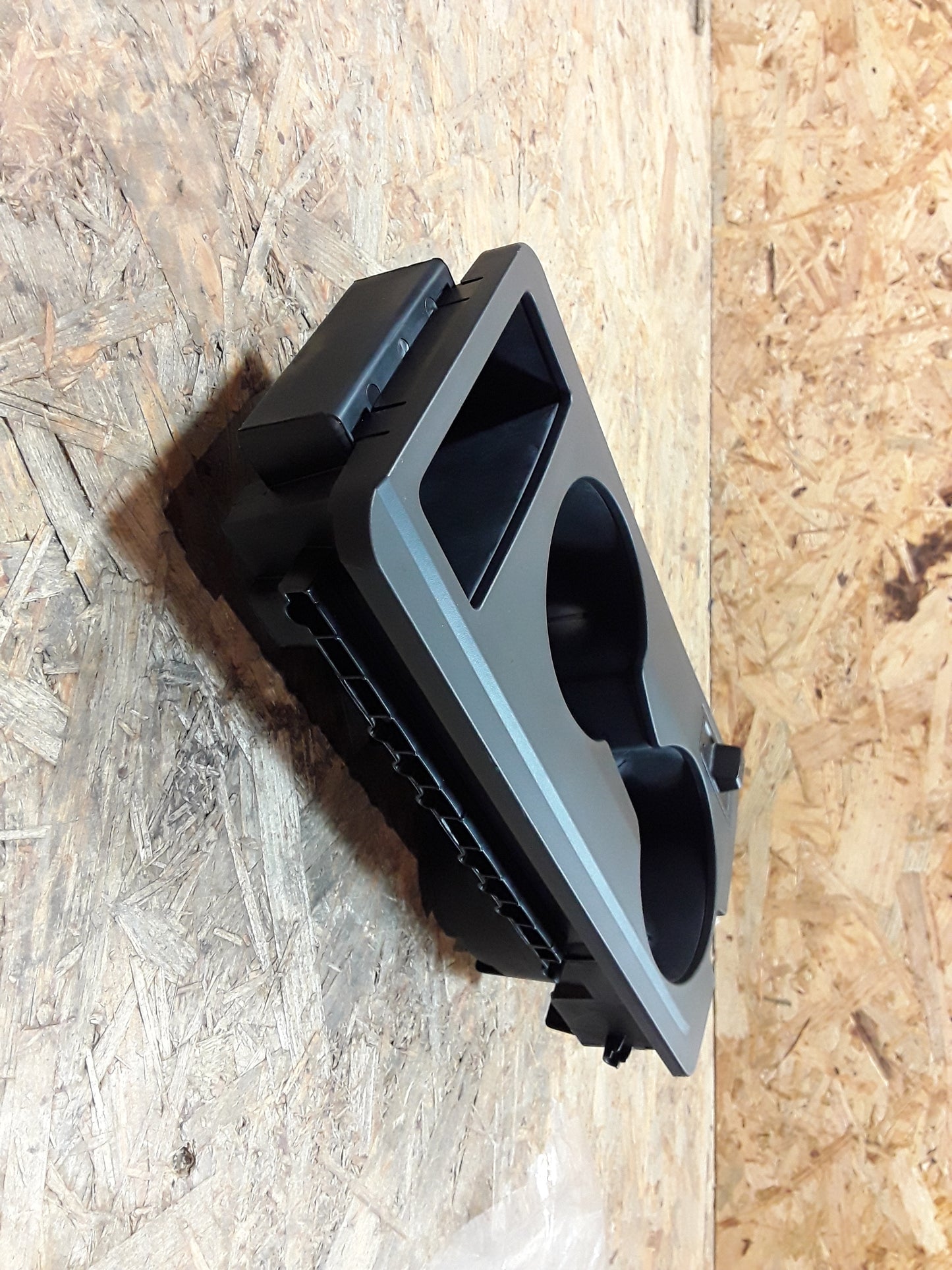 Captiva 2012 - 2015 Bj Becherhalter original GM Opel NEU