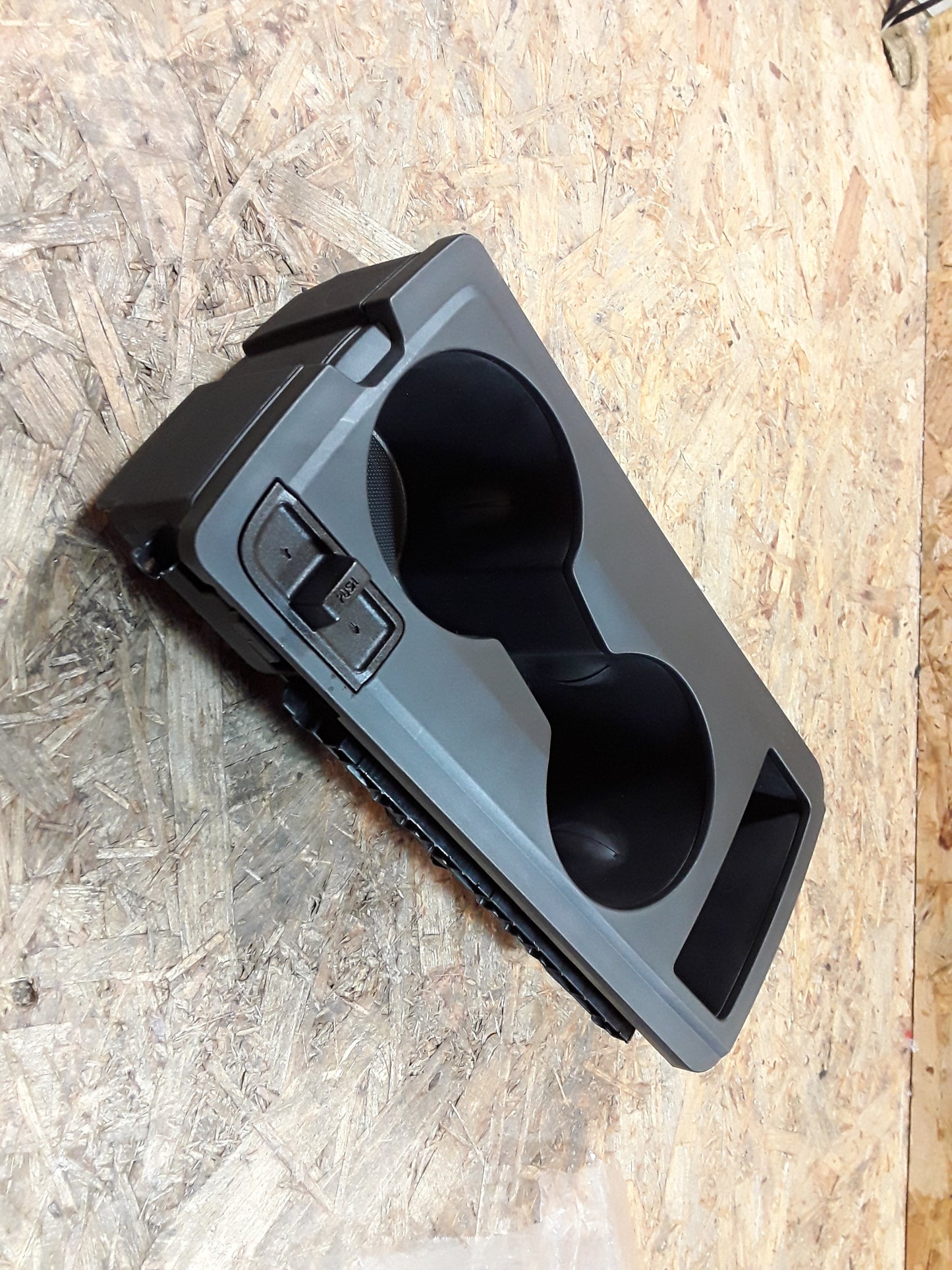 Captiva 2012 - 2015 Bj Becherhalter original GM Opel NEU