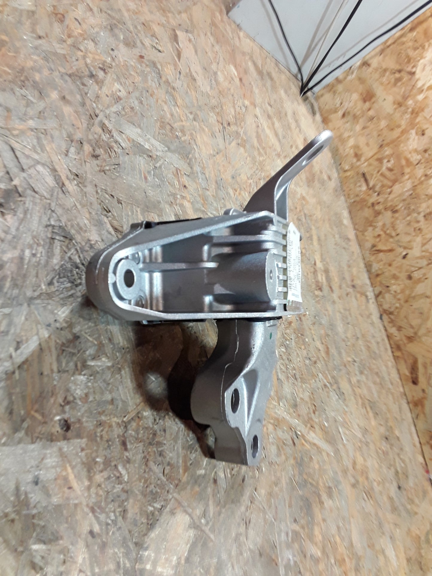 Astra J 1700 Diesel A17DFS(2010) Motorhalter original GM Opel NEU