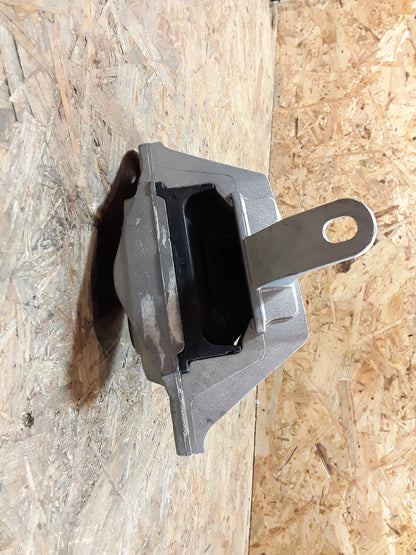 Astra J 1700 Diesel A17DFS(2010) Motorhalter original GM Opel NEU