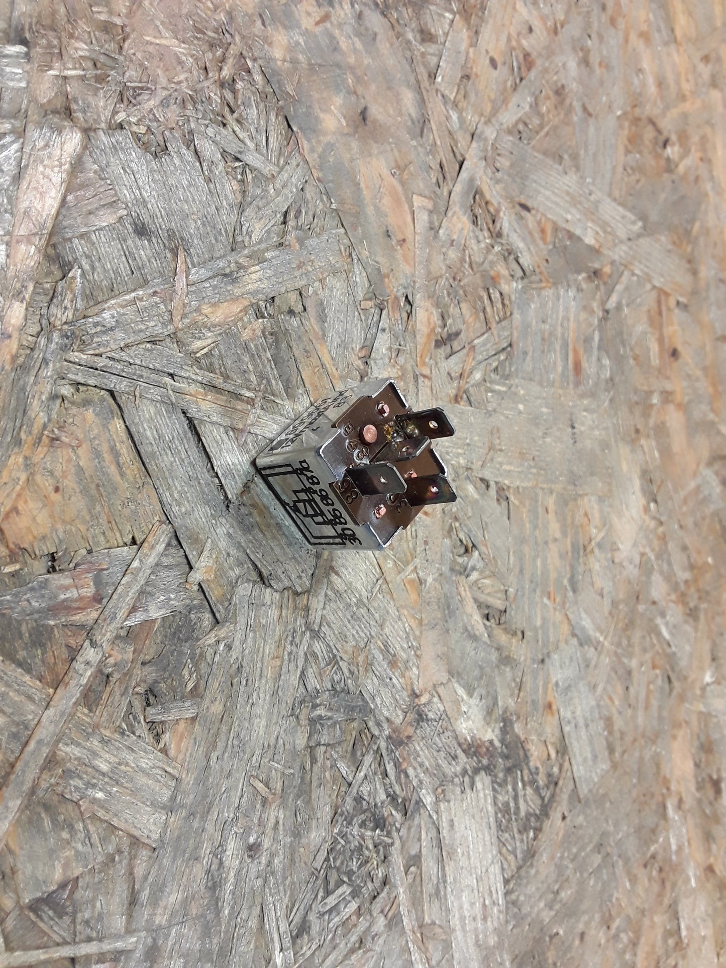 Omega A/B Vectra A Astra F Relais original GM Opel NEU