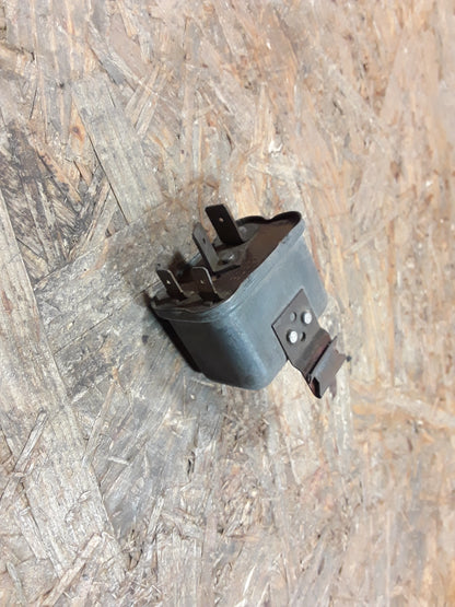 Rekord E Relais Auto original GM Opel NEU