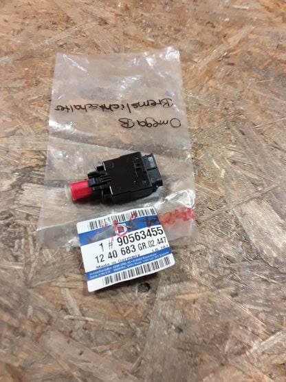 Omega B Bremslichtschalter original GM Opel NEU