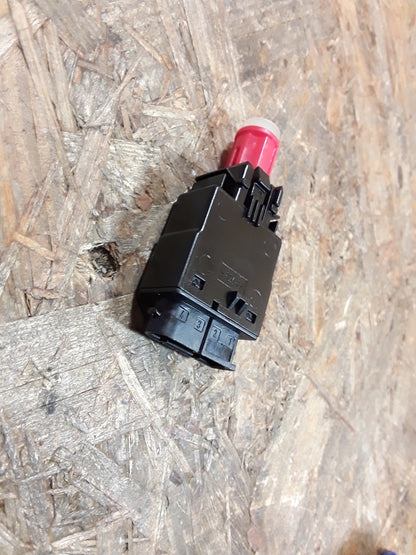 Omega B Bremslichtschalter original GM Opel NEU