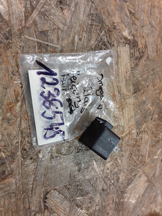 Omega A Relais Heizung original GM Opel NEU