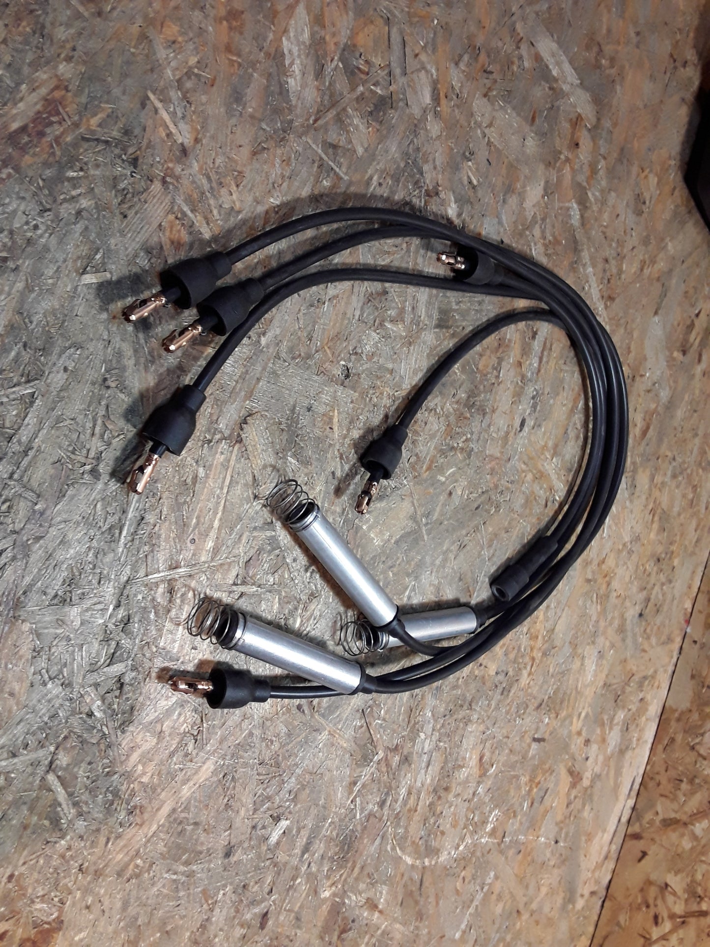 Omega A 86-94 Bj Satz Zündleitung original GM Opel NEU