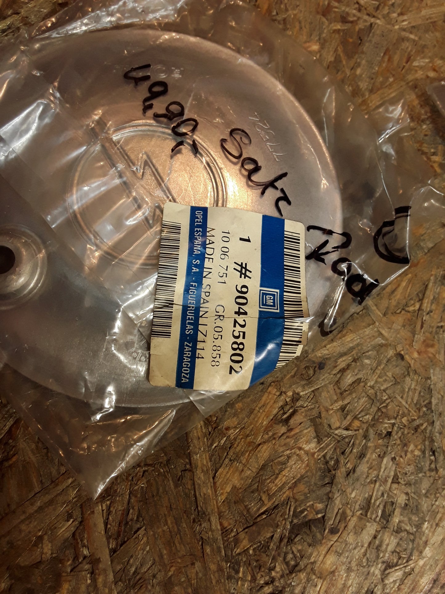 Corsa B Satz Nabendeckel Radkappe original GM Opel NEU