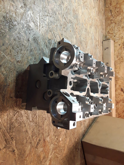 Signum 3,2l Zylinderkopf ohne Ventile für Zylinder 2,4,6 original GM Opel NEU