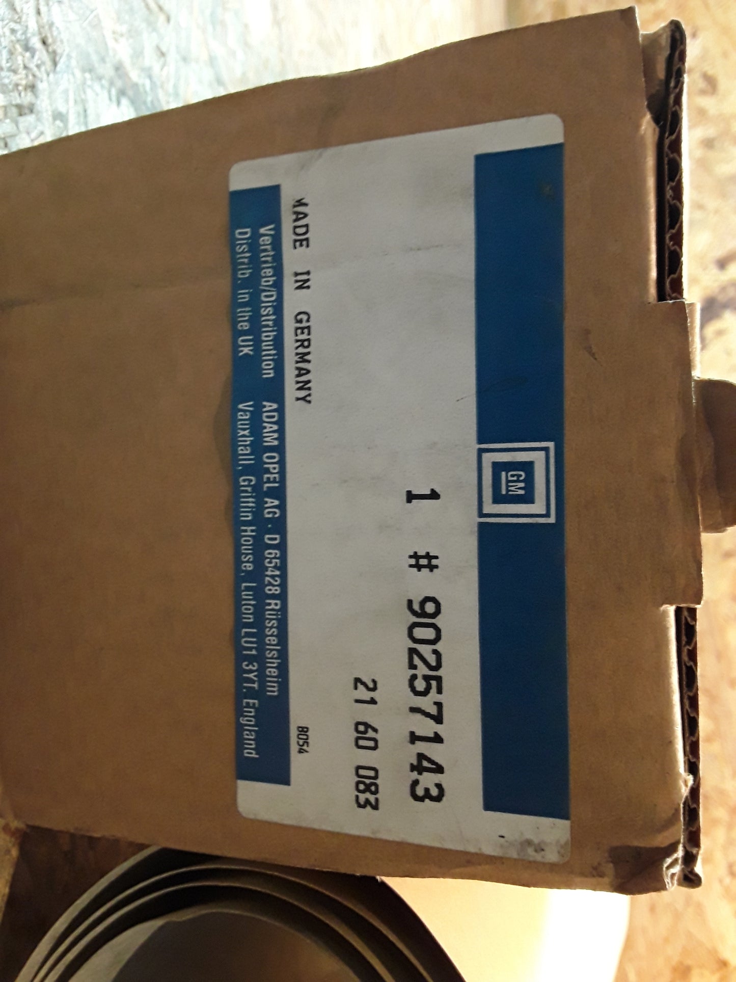 Kadett E (GT, SR, SRI Schrägheck 3-Türer (33)) Farbstreifen links original GM Opel NEU