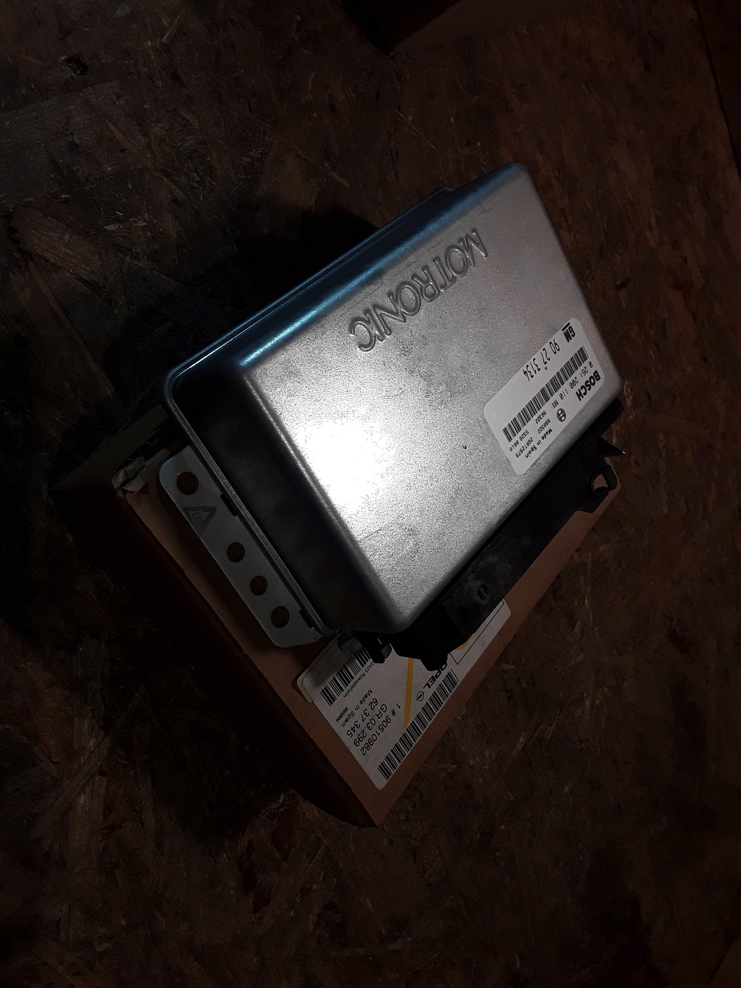 Omega A Senator B C30LE Motorsteuergerät original GM Opel NEU