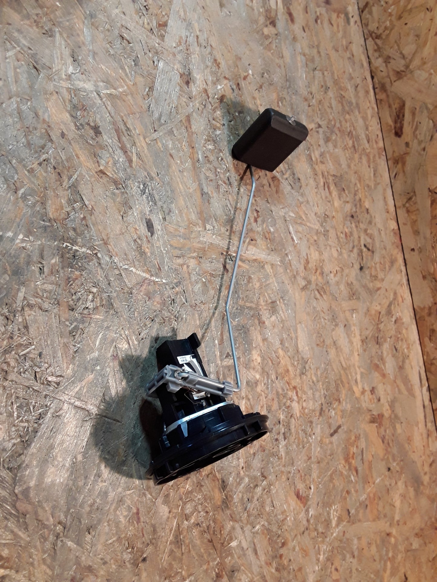 Kadett E Tankgeber original GM Opel NEU