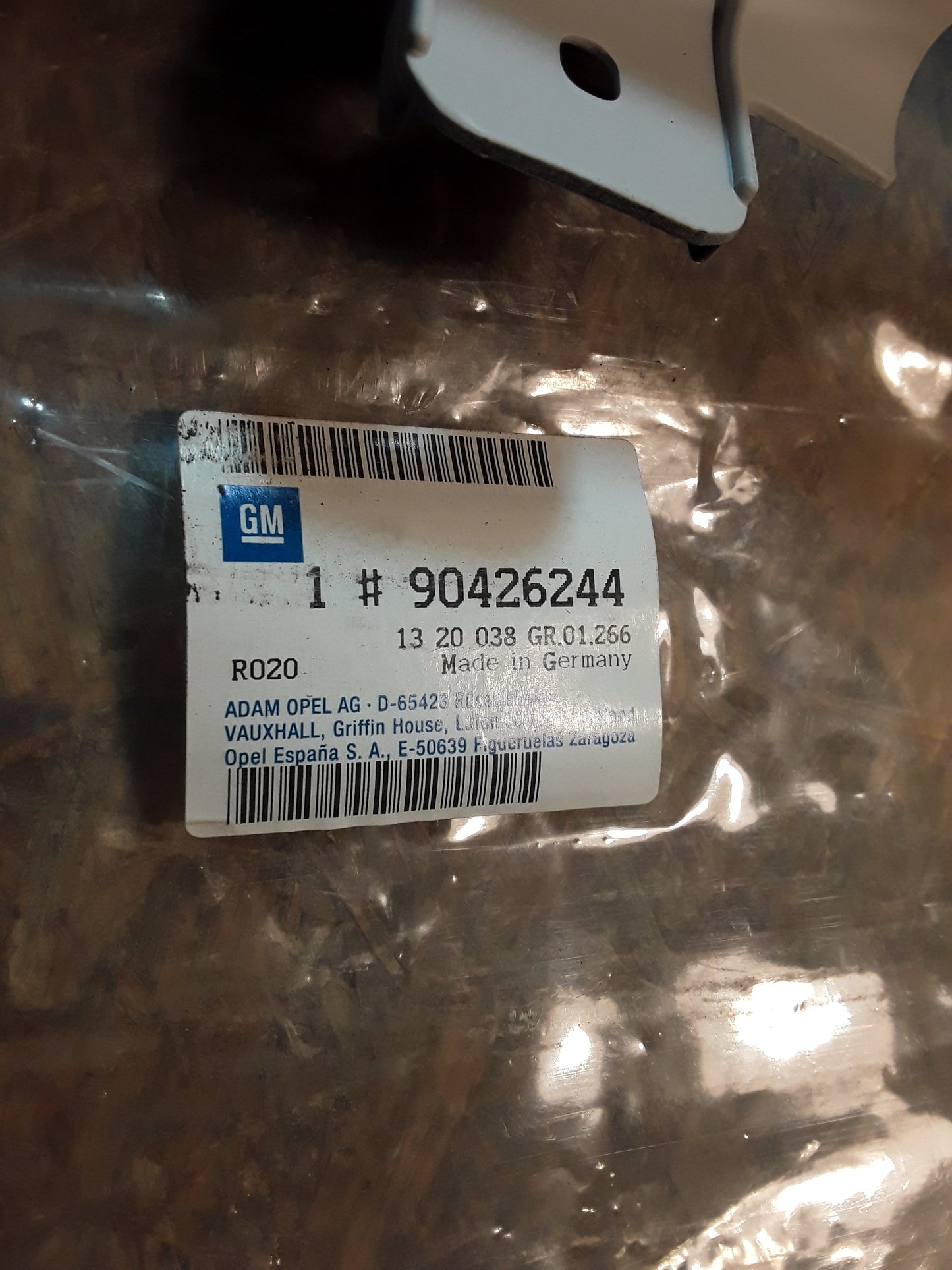 Omega A Kühlergitter original GM Opel NEU