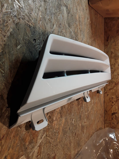 Omega A Kühlergitter original GM Opel NEU